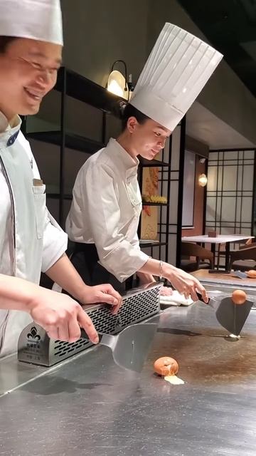 Dd2c6R8pMQo - Lifestyle Beautiful Train Teppanyaki street food,restaurant,BBQ,Pub street#Short#Short