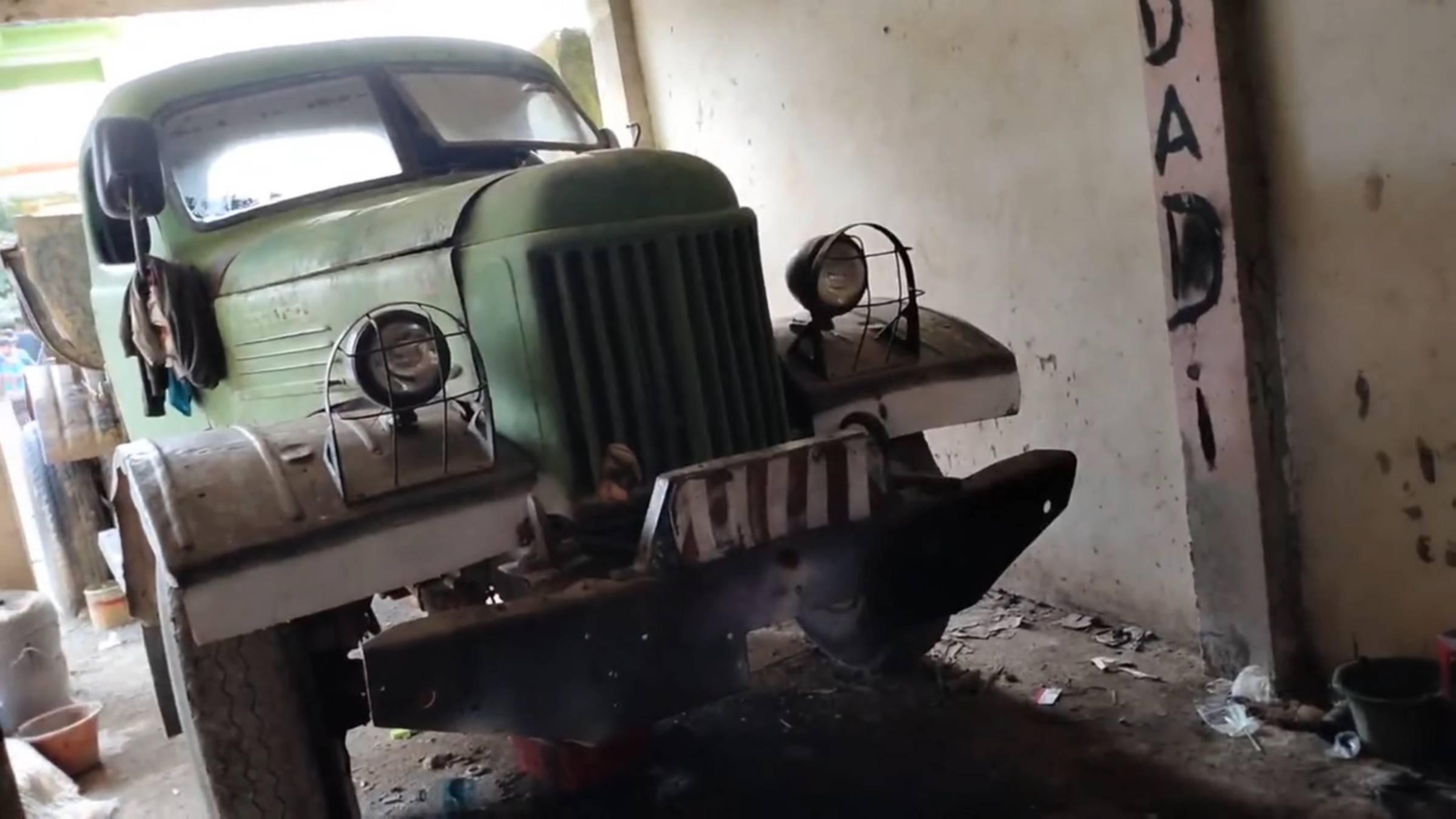 Мощь! В Африке трудится советский ЗИЛ 1954 года! #6