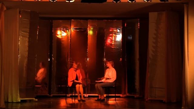 2 Есть память у зеркал   есть будущее Вместе