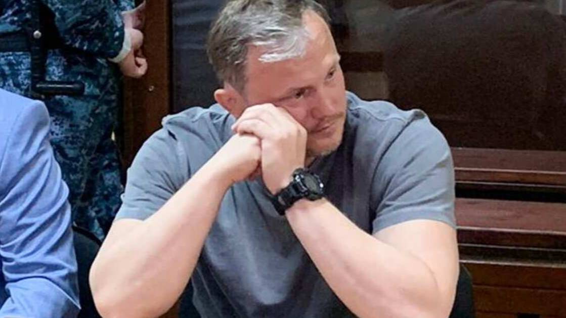 Суд признал незаконным перевод мужем Блиновской 9 млн рублей своему отцу