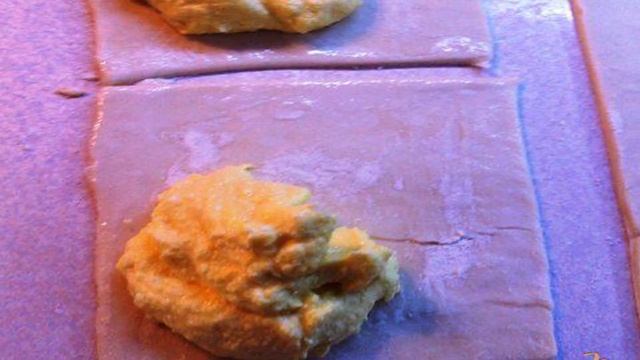 Слоёные треугольнички с сыром рикотта