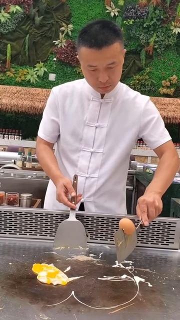 2OaDNZHZsRw - Lifestyle Beautiful Train Teppanyaki street food,restaurant,BBQ,Pub street#Short#Short