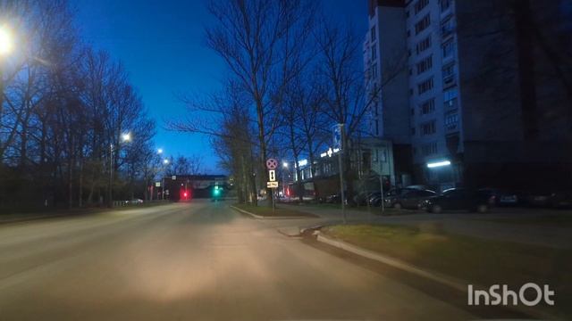 Поехала встречать на вокзал /  черная кошка дорогу перебежала
