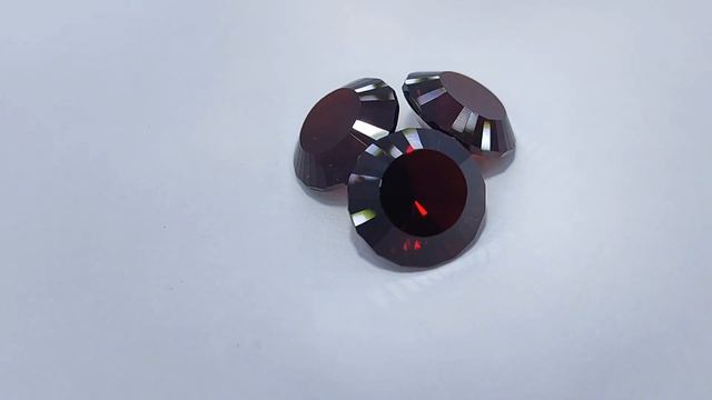 Гранат (Алмандин- Пироп) (Мозамбик). На продажу. 1)3.35, 2)2.8,