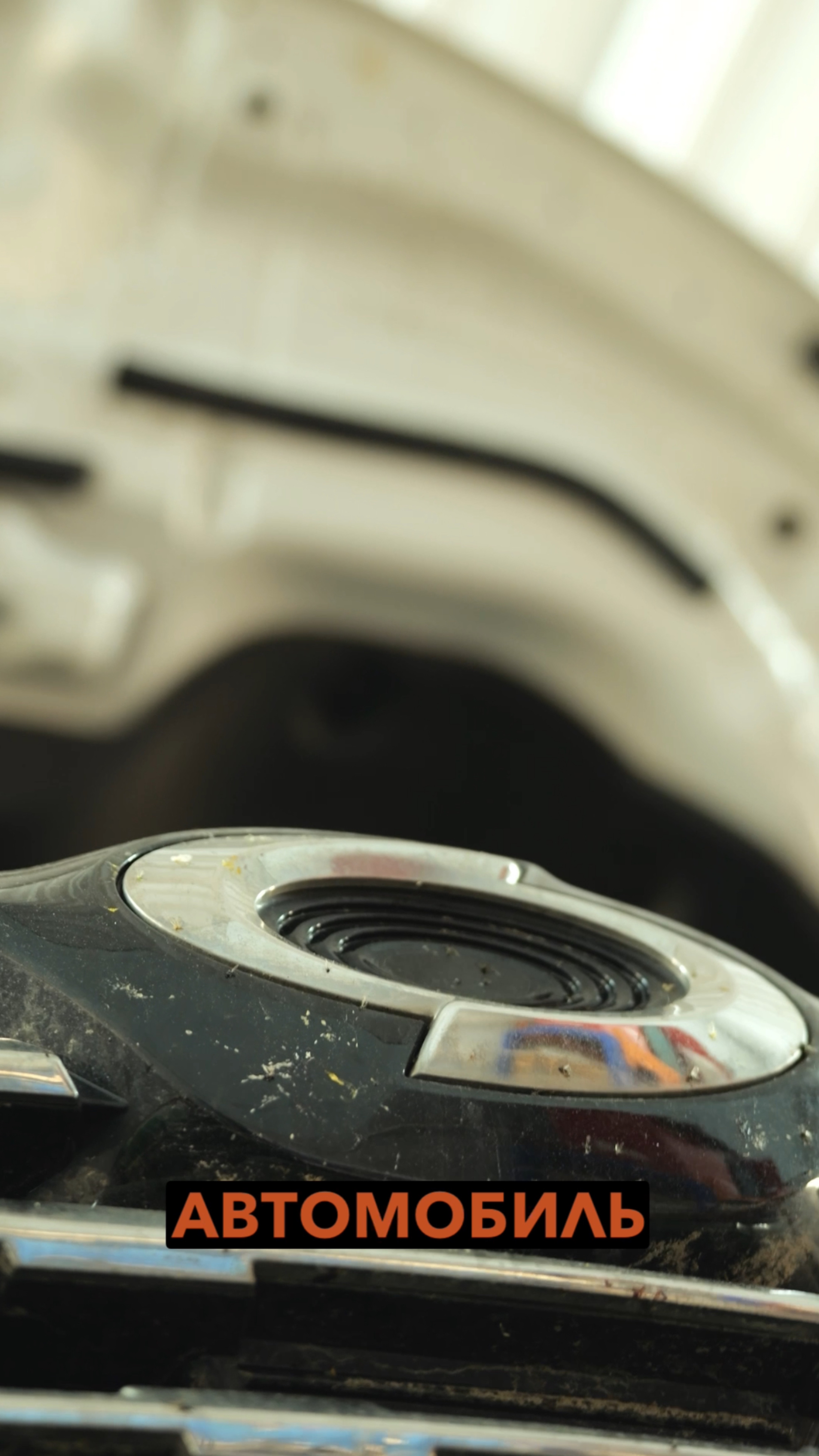 Samsung QM6, 2020 г., 70.000 км.
Замена масла в CVT и редукторах.