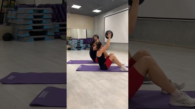 Тренировка на все тело с мячом 💥💥💥💥