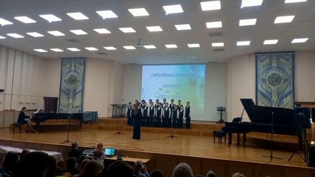 муз. А.Петрова сл. В.Суслова "Мир голубой планете". Исполняет хор мальчиков и юношей "Парус"