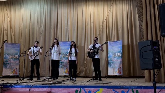 Ансамбль "Встреча".Андрей Береснев "Добрые люди"