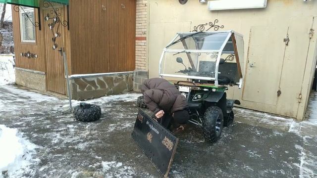 Электроквадроцикл Дачник ЕМ-015 зимой! Трактор своими руками!!!