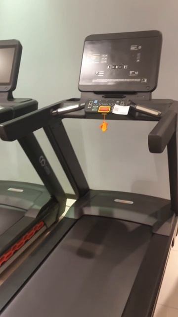 Беговая дорожка CardioPower PRO CT400