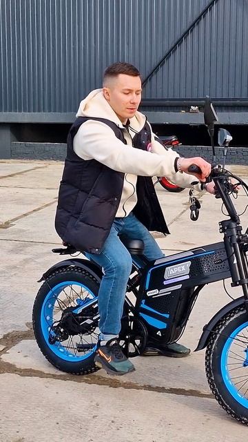 Minako Apex в городе: маневренность на 5+! Проверили лично 🚲💨