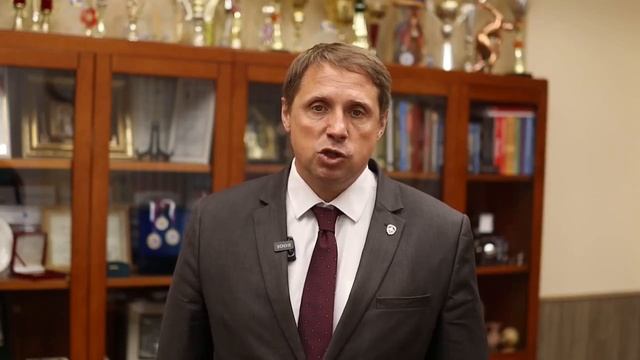 Поздравление ректора с Днём Победы