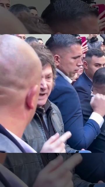 Журналист оппозиционного к властям Аргентины телеканалапопал микрофоном в нос президенту Хавьеру