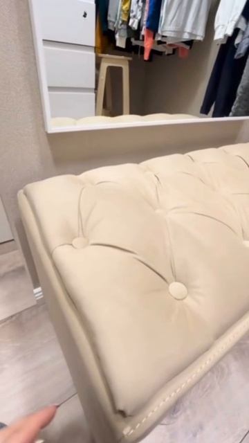 Мягкая банкетка №2 в видеоотзыве от довольного покупателя.