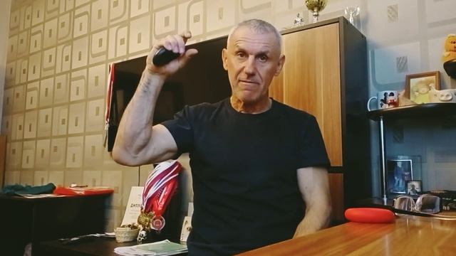 Работа с кистевым эспандером на заворот кисти-глубоки