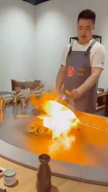 BjpzsQXDWMM - Lifestyle Beautiful Train Teppanyaki street food,restaurant,BBQ,Pub street#Short#Short