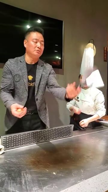 -7GAc-uFCxk - Lifestyle Beautiful Train Teppanyaki street food,restaurant,BBQ,Pub street#Short#Short