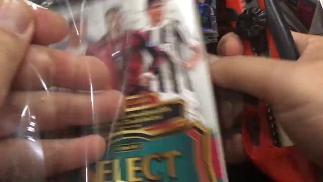 Кейс-Брейк Panini Select Soccer 2017-2018 Retail Exclusive (20 box) – фикс