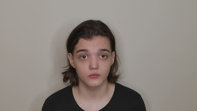 Ярослав Плахов-эмоция печаль
Монолог: Пингвины
Сцена из проекта #нереальныйчеллендж
#ЯрославПлахов