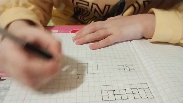 Мебель для кукольного домика в миниатюре