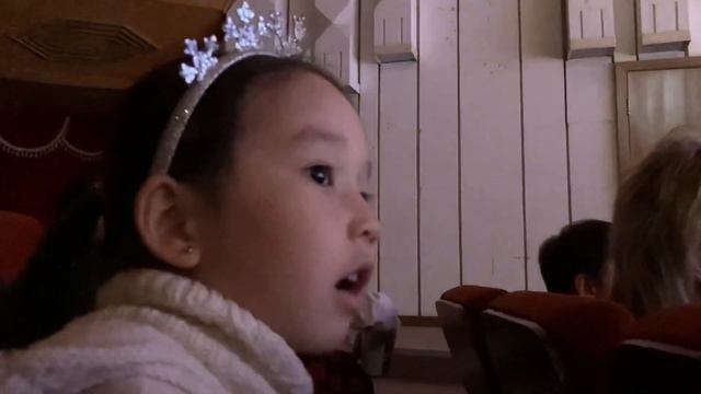 Первый поход Алии в театр| Снежная королева|Танцы с Де?