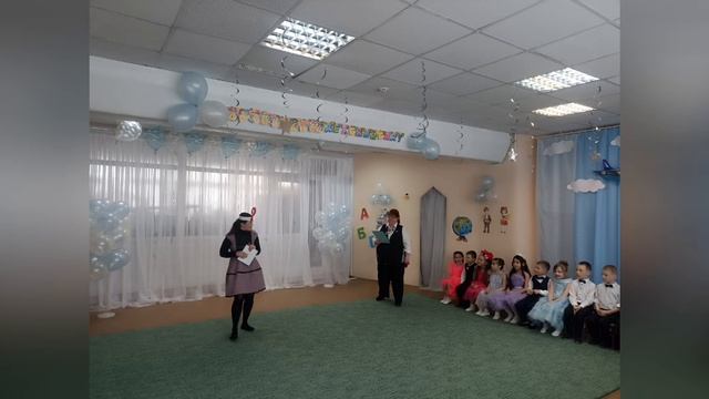 Выпускной утренник в подготовительной к школе группе "Волна"