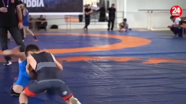 В г. Урус-Мартан прошел турнир по волтной борьбе