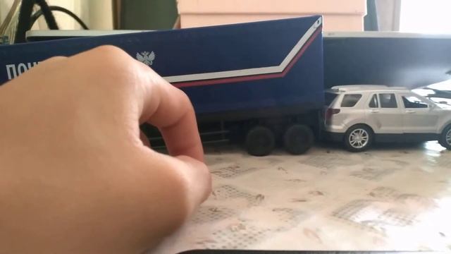 Посылка от брата и мои машинки тоже.