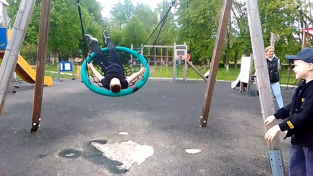 Макар на качелях 12 серия на четырнадцатой передаче всё нажимаем