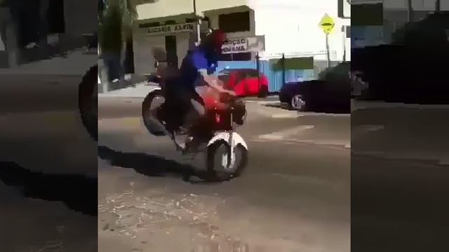 Едешь себе спокойно и вдруг бац...