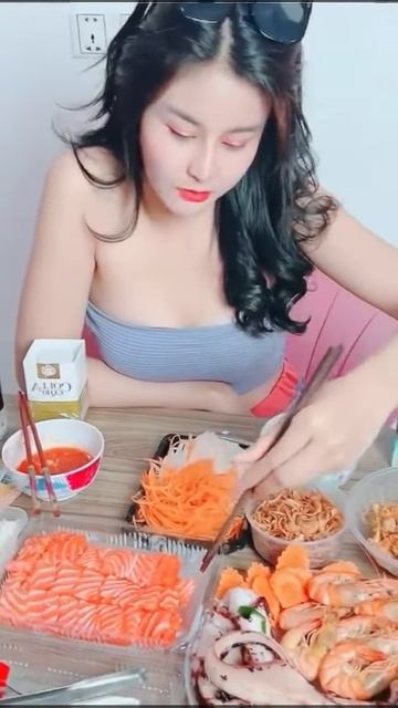 hrxF8PVlhnY - Lifestyle Beautiful Train Teppanyaki street food,restaurant,BBQ,Pub street#Short#Short