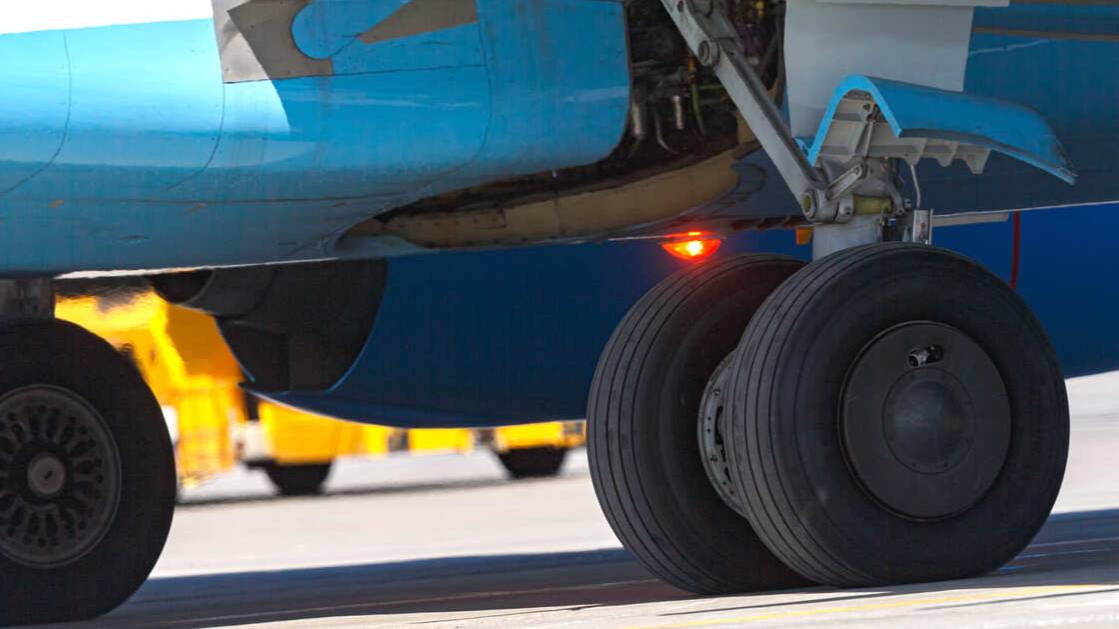Польские СМИ сообщили о конфискации отправленных через Россию шин для Boeing