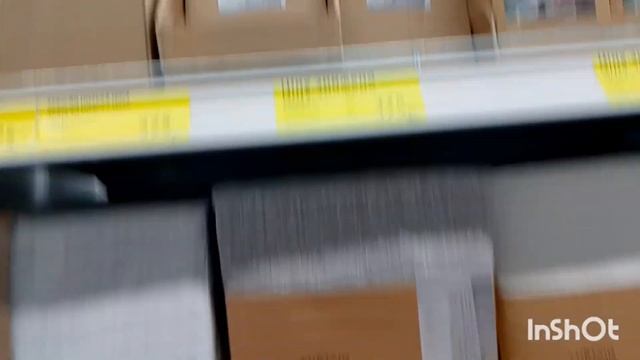 Jysk магазин дешёвых цен.Одеяла и подушки в акции.