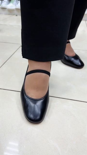 Нарядные туфли с оригинальным каблуком от GRACIANA из нат?