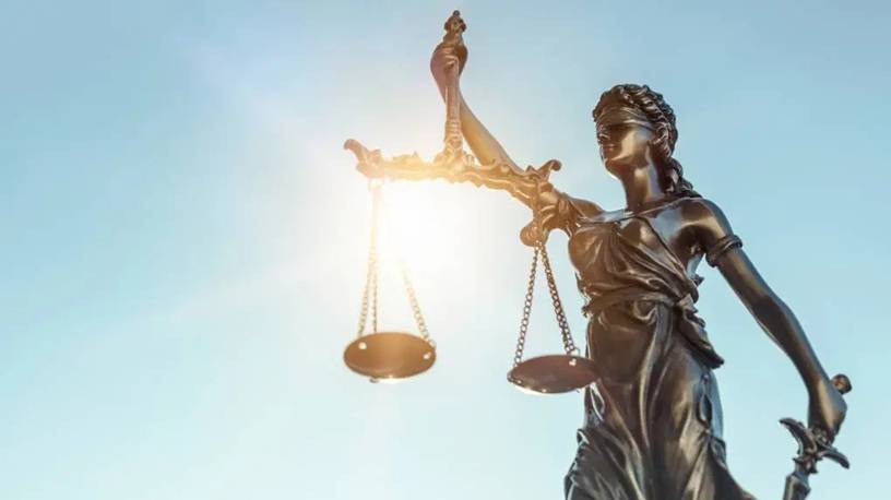 То, что действительно прекрасно, не нуждается в похвале. (Марк Аврелий, Книга VI)