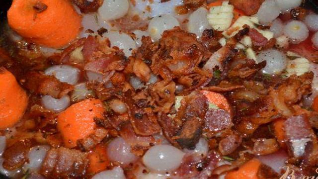 Куриные ножки в красном вине