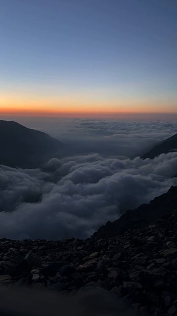 Закат в лагере у Креста на горе Казбек #альпинизм #mountains #восхождение #горы  #путешествие
