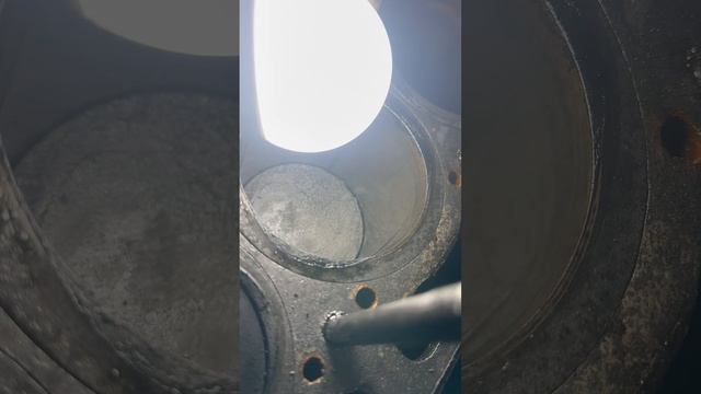 Палец задрал гильзу Газ 21
