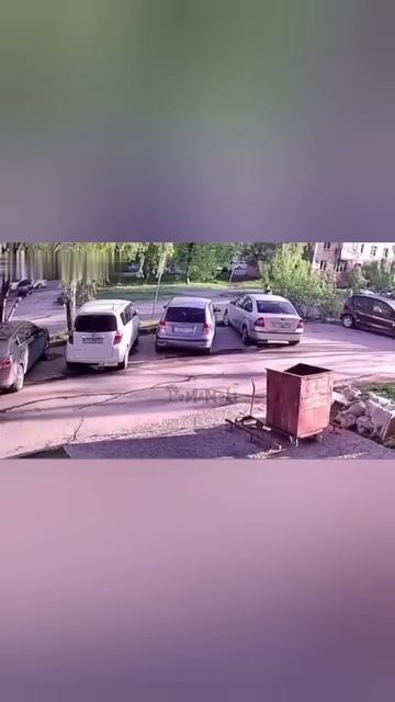 куда прёт?