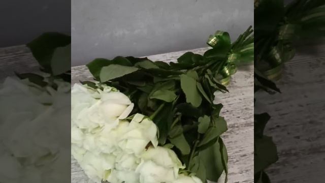 Букет из 19 белых роз Аваланж 60 см "Небесная палитра"