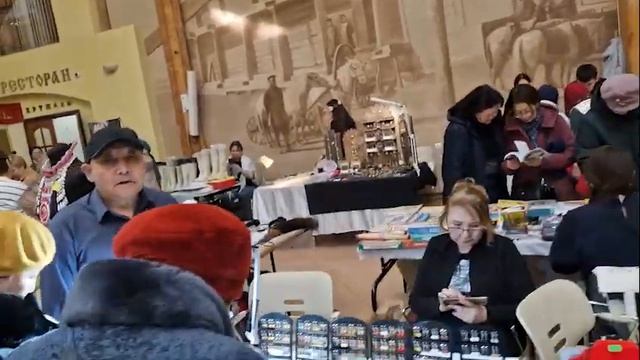 Выставка - ярмарка якутской одежды и украшений в ТЦ "Кр