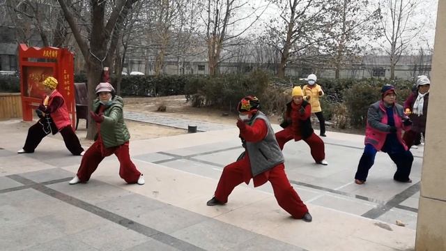 Тайцзи 24 Form HunYuan（混元太极24二十四式）