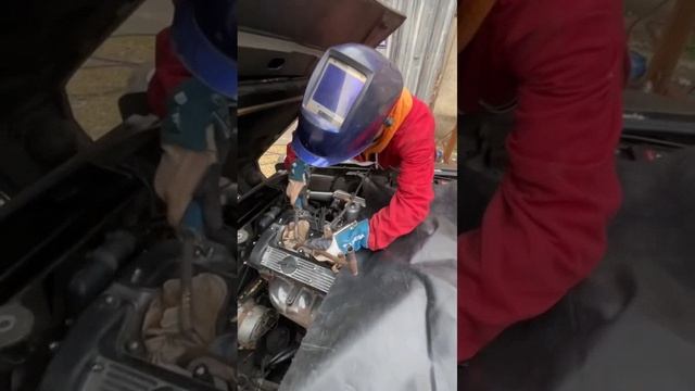 Обломал свечу на Ягуаре