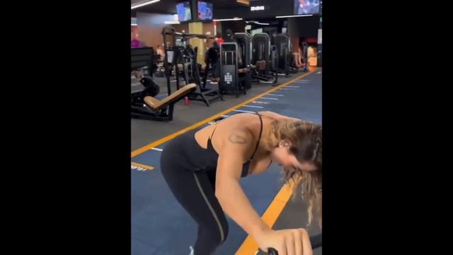 Barbell workouts for girls /Тренировки со штангой для девушек