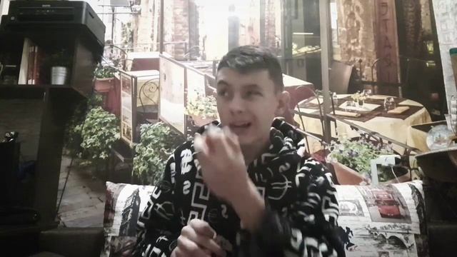 НеРеклама/Халат Л.Е.Н.И.Н.