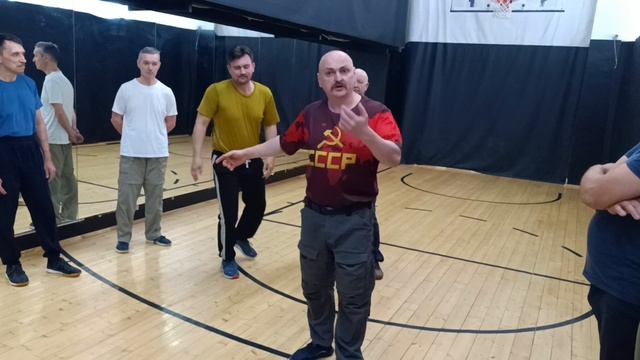 Что делать и чем отвлекать.