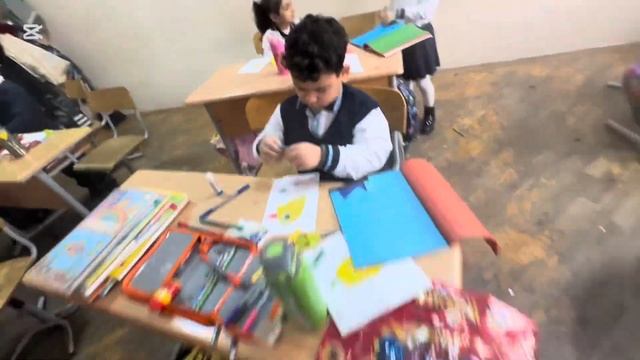 Поделки по труду. 1 класс. Цыпленок из отрывной цветной