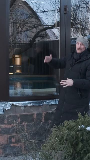 Он мечтал избавиться от половины дома... А получил курорт под крышей! | Строительство бассейнов в