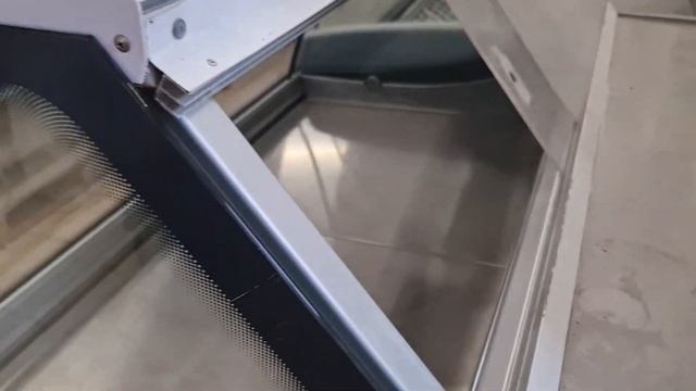 Холодильная витрина