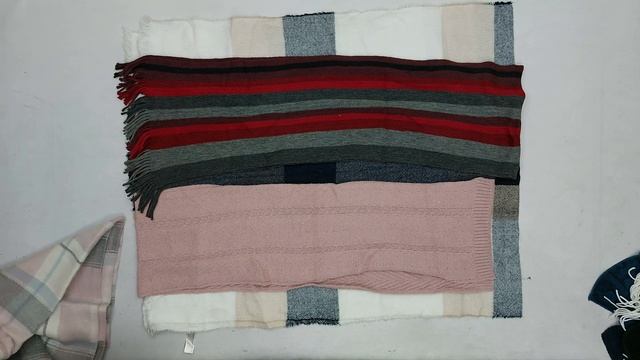 33552 Шарфы, шапки, перчатки зима,секонд (extra), 2пак, 9.8 кг, 7.